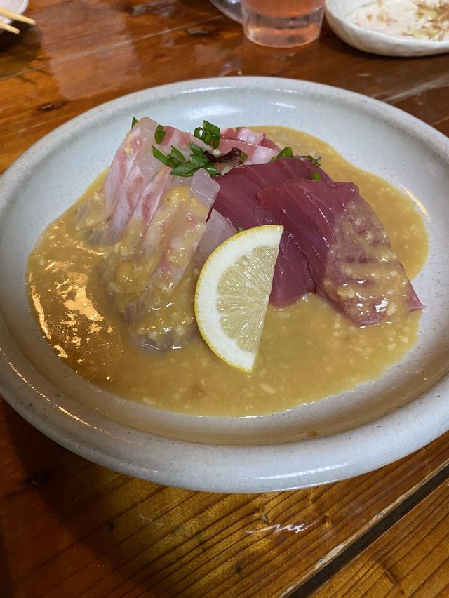 【奄美】南国！衝撃の美味さ味噌でいただく刺身