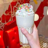 คาเฟ่ไอติมโฮมเมดตกแต่งฟีลยุค90