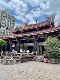 วัดหลงซาน - Longshan Temple
