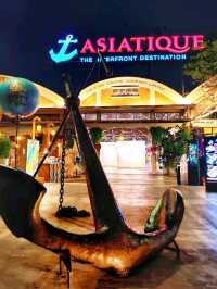 Experiance the largest and amazing riverfront lifestyle bazaar in Bangkok