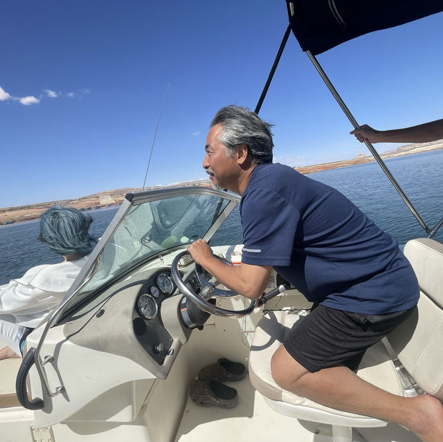 人工湖でボート遊び🛶