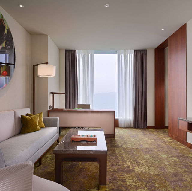 Modern Comfort and Convenience: Courtyard Taipei Review