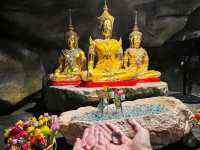 ถ้ำลอดมหาจักรพรรดิ์  "วัดหลวงพี่แซม" จังหวัดชลบุรี