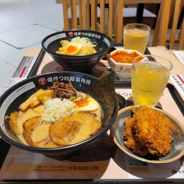 在香港竟然也能吃到平靚正的蟹粉麵🤤