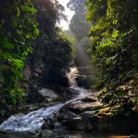 🇲🇾 Lepoh Waterfall: Your Next Adventure Awaits in the Wild