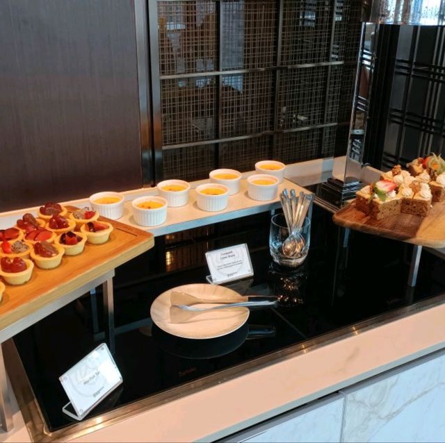 Momentous Hotel Alexandra 