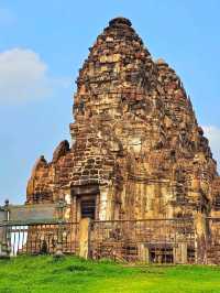 โบราณสถานพระปรางค์สามยอด ลพบุรี 🐵
