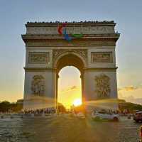 Sun-Kissed Splendor: Arc de Triomphe's Twilight Majesty