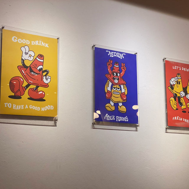 มีเดียมนมสด - ร้านนมเปิดใหม่ย่านเมืองเก่าอุบล