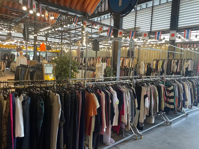 “ไมอามี่ บางปู” ตลาดของมือสองจากญี่ปุ่น