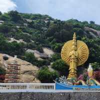 華欣的山頂寺廟 — 筷子山寺（Wat Khao Takiap）