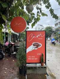 Cam coffee n more คาเฟ่ฮอยอันสุดชิก