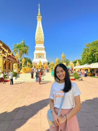 นครพนม: เมืองแห่งพระธาตุ บุญบารมี และความสุขใจ ☀️