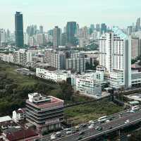 Top Travel Hacks for Enjoying Bangkok’s Cityscape from Your Hotel