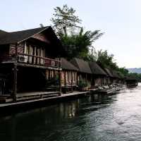 นอนชิลริมน้ำแควที่ไทรโยควิว รีสอร์ท