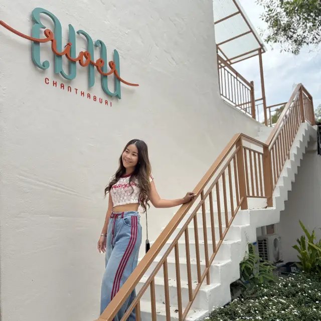 ฌาน ริเวอร์ คาเฟ่เปิดใหม่จันทบุรี