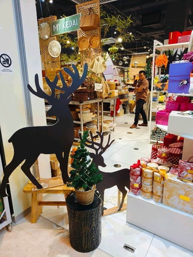 Transform Your Space for the New Year with U.JU