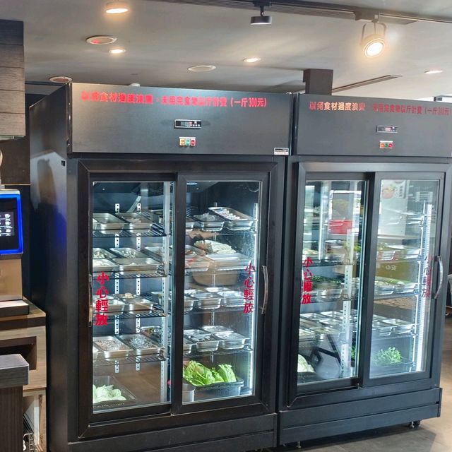 孫太太嚴選超市火鍋桃園店 ，帝王蟹&A5和牛自由