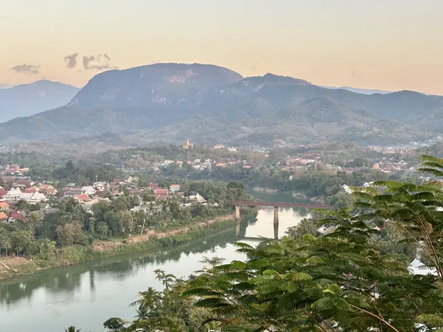 【寮國】世界遺產之城「龍坡邦」