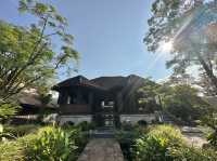 แวะชมบ้านท่านขุนอายุ 100 ปี ในตัวเมืองคอน 