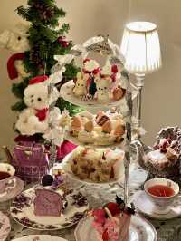 Pretty high tea at Cafe Acorite🐰💜