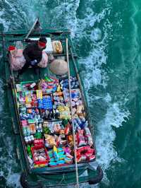 Exploring Halong Bay by Kayak