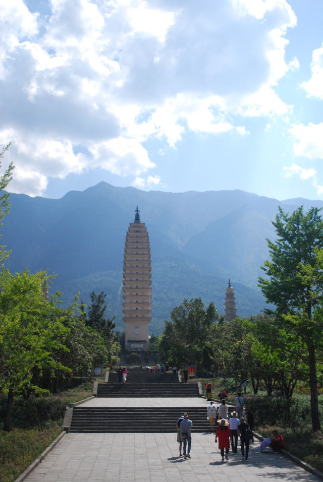 Three Pagodas of Dali