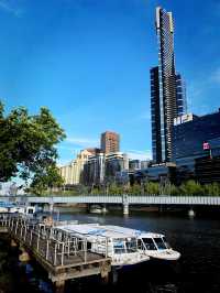 Evening Strolls Along Melbourne’s Dazzling Waterfront
