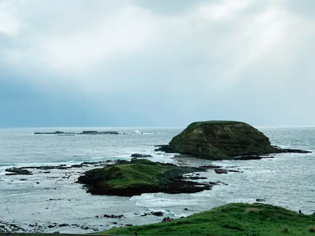 The Nobbies Viewpoint: Nature’s Grand Finale