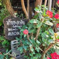 บ้านอะลาดิน ทานผัดไทย แบบ Fusion Food