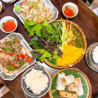 Explore the Vibrant Old Quarter of Hanoi