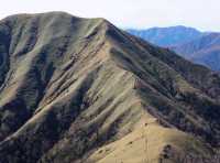 石鎚山に次ぐ西日本第2の高峰