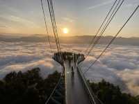 Breathaking Sunrise at the Sea of Clouds