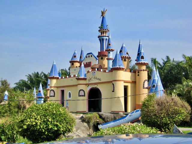 Local’s Favorite Hangout: Disneyland Ayer Tawar