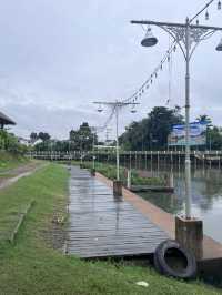 Khlong Hae Floating Market: A Flavorful Early Noon by the Water