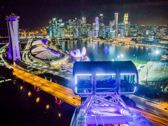 Explore Singapore Flyer rides: The iconic attraction of Singapore!
