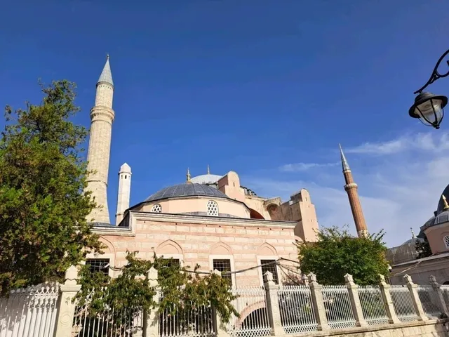 土耳其伊斯坦堡🇹🇷最著名地標：聖索菲亞大教堂