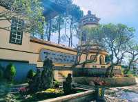 越南大叻市中心著名寺廟景點：靈光寺Chùa Linh Sơn，祈福很靈驗，適合打卡拍照📸祈福