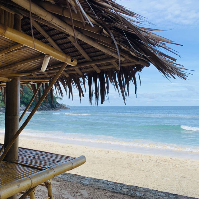 หาดเมอร์ลิน ภูเก็ต มุมลับ ที่ไม่ลับ ของทะเลภูเก็ต