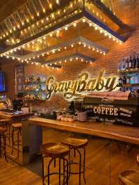 Gravy Baby— vibrant riverside restaurant and bar