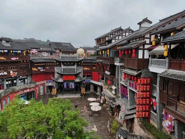 觀光老街的磁器口古鎮