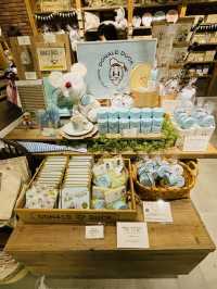 【横浜】ディズニーの世界観が楽しめるカフェ&ギフトショップ
