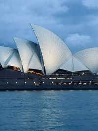 Sydney: Where Urban Energy Meets Coastal Serenity