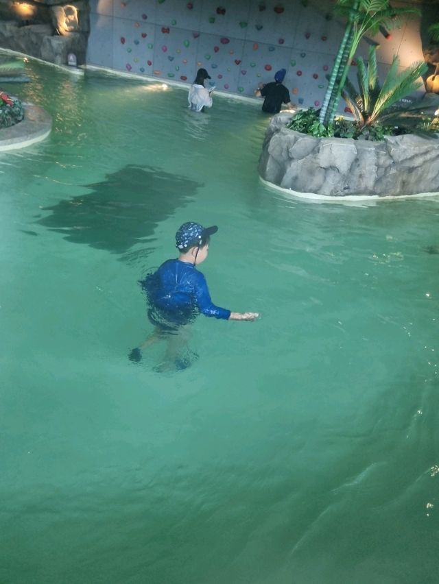 깨끗하고 넓은 숙소와 넓은바다 워터파크까지! 자은도 씨원리조트