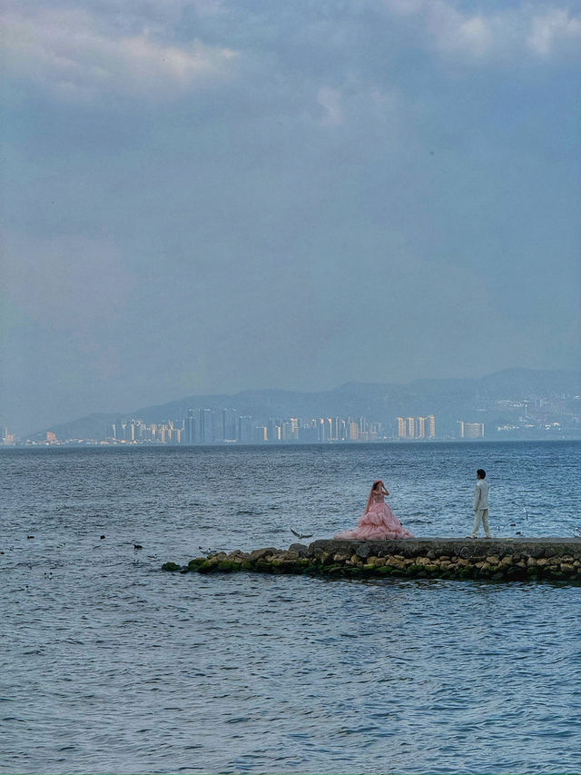 Tranquil Waters & Soft Light: A Spring Escape to Longkan Wharf