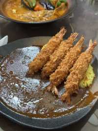 🍛日本人也在排队的富良野咖喱店！好吃不贵还暖胃