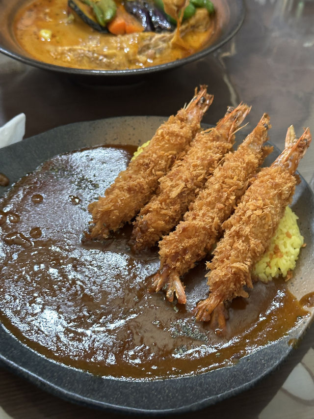 🍛日本人也在排队的富良野咖喱店！好吃不贵还暖胃