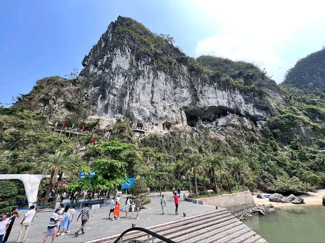 Spring Breezes, Hang Sửng Sốt Is a Whole Vibe