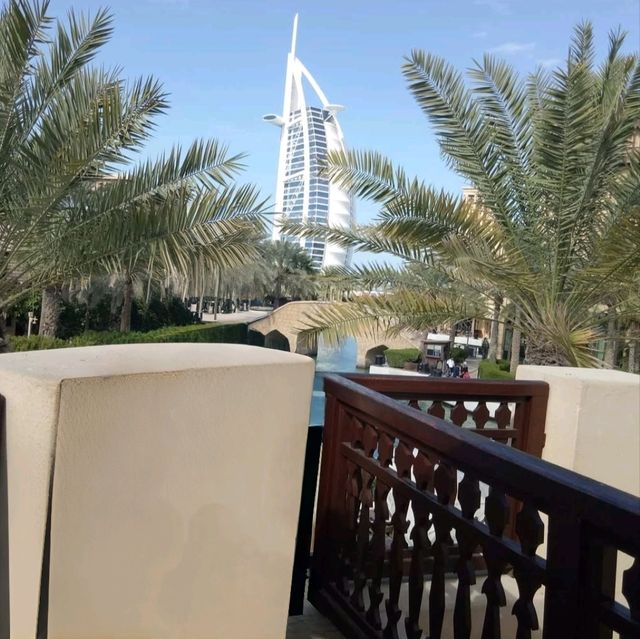 🧳Capture Dubai City's Essence
