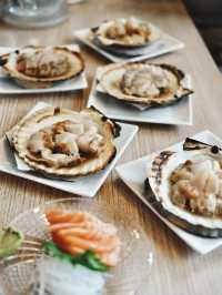 🦪登别美食必吃｜温泉市场 Onsen Ichiba：满载超值海鲜丼与炭烤扇贝！